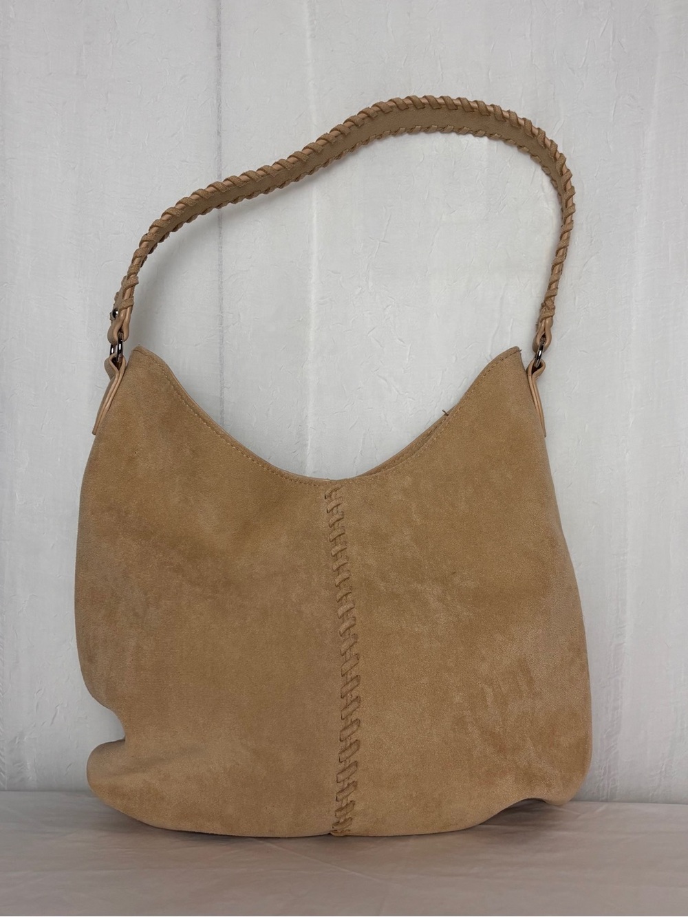 Universal Thread Faux Suede Slouchy Hobo Shoulder Bag Tan Beige Woven Strap